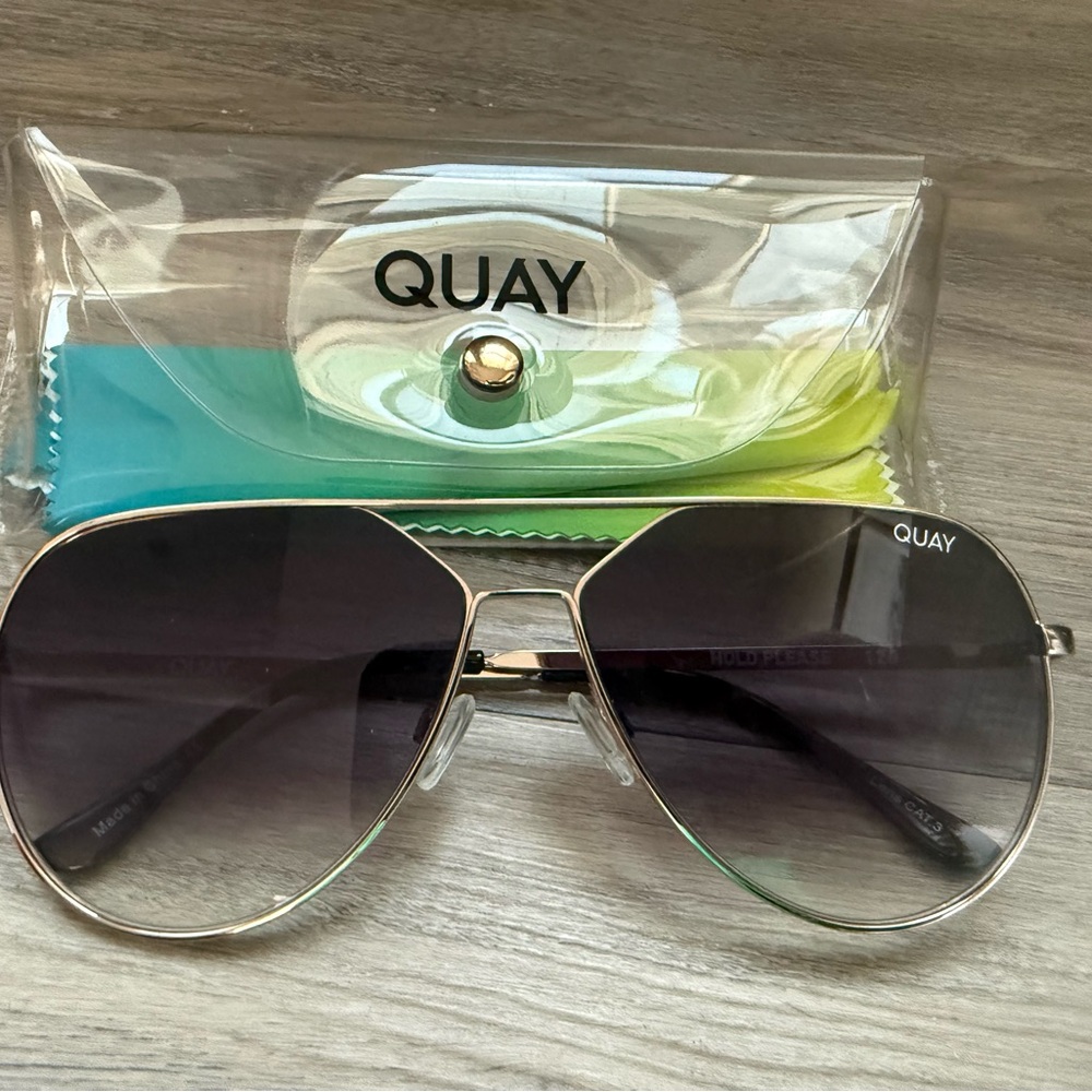 Quay Australia “Hold Please” Sunglasses